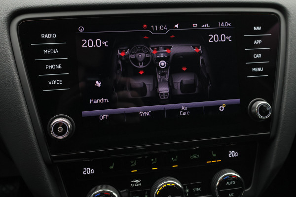 Škoda Octavia Combi 1.5 TSI Greentech Style Business Climate, Cruise, Apple Carplay, Stoelverwarming, PDC, Trekhaak, 17''