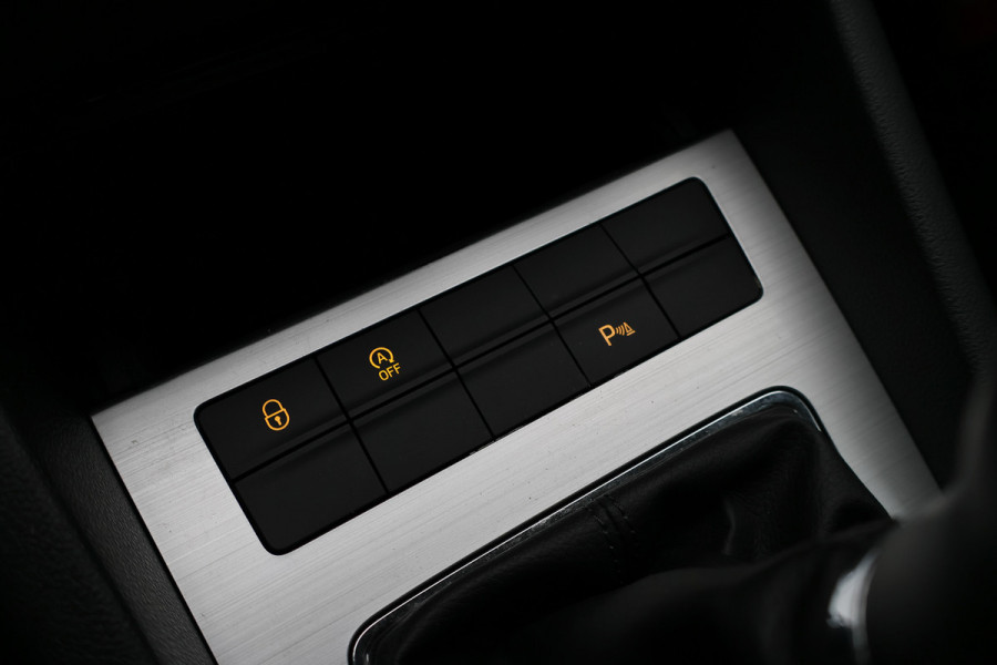 Škoda Octavia Combi 1.5 TSI Greentech Style Business Climate, Cruise, Apple Carplay, Stoelverwarming, PDC, Trekhaak, 17''
