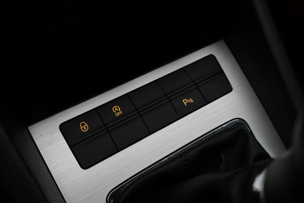 Škoda Octavia Combi 1.5 TSI Greentech Style Business Climate, Cruise, Apple Carplay, Stoelverwarming, PDC, Trekhaak, 17''
