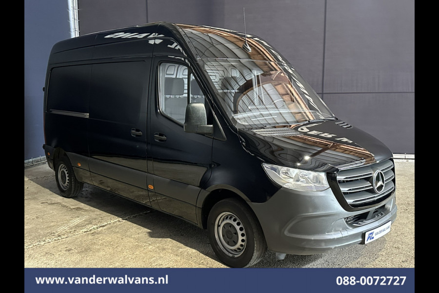 Mercedes-Benz Sprinter 314 CDI 143pk L2H2 Euro6 Airco | Camera | Apple Carplay | Trekhaak | Cruisecontrol Android Auto, Stoelverwarming, 270 Graden Achterdeuren, Parkeersensoren, Bijrijdersbank