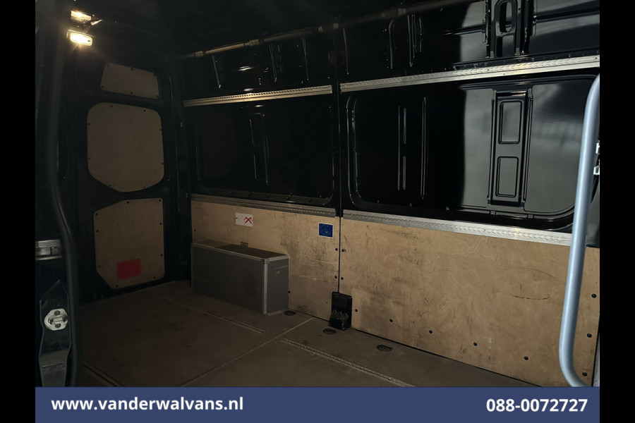 Mercedes-Benz Sprinter 314 CDI 143pk L2H2 Euro6 Airco | Camera | Apple Carplay | Trekhaak | Cruisecontrol Android Auto, Stoelverwarming, 270 Graden Achterdeuren, Parkeersensoren, Bijrijdersbank
