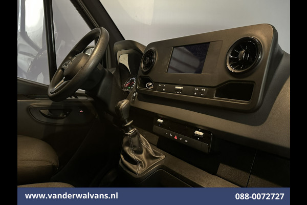 Mercedes-Benz Sprinter 314 CDI 143pk L2H2 Euro6 Airco | Camera | Apple Carplay | Trekhaak | Cruisecontrol Android Auto, Stoelverwarming, 270 Graden Achterdeuren, Parkeersensoren, Bijrijdersbank