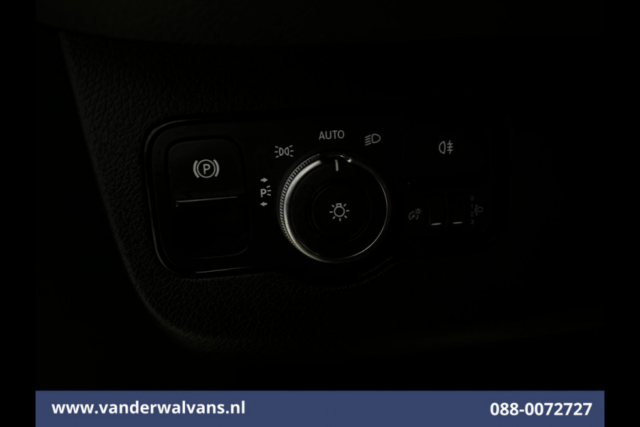 Mercedes-Benz Sprinter 314 CDI 143pk L2H2 Euro6 Airco | Camera | Apple Carplay | Trekhaak | Cruisecontrol Android Auto, Stoelverwarming, 270 Graden Achterdeuren, Parkeersensoren, Bijrijdersbank