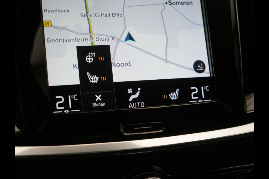 Volvo V60 T8 Twin Engine AWD R-Design PHEV 390pk Dealer O.H. | Trekhaak Af Fabriek | Panodak | Head Up | Harman / Kardon | Camera | Lederen Sportstoelen Memory & Verwarmd | Apple Carplay | Stuur Verwarmd | Navigatie | DAB | Plug In Hybrid |