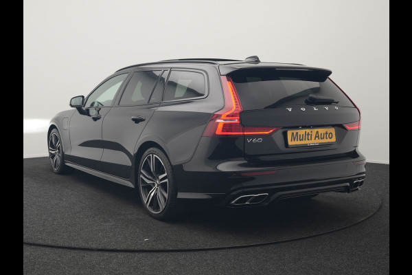 Volvo V60 T8 Twin Engine AWD R-Design PHEV 390pk Dealer O.H. | Trekhaak Af Fabriek | Panodak | Head Up | Harman / Kardon | Camera | Lederen Sportstoelen Memory & Verwarmd | Apple Carplay | Stuur Verwarmd | Navigatie | DAB | Plug In Hybrid |
