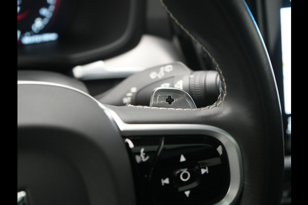 Volvo V60 T8 Twin Engine AWD R-Design PHEV 390pk Dealer O.H. | Trekhaak Af Fabriek | Panodak | Head Up | Harman / Kardon | Camera | Lederen Sportstoelen Memory & Verwarmd | Apple Carplay | Stuur Verwarmd | Navigatie | DAB | Plug In Hybrid |