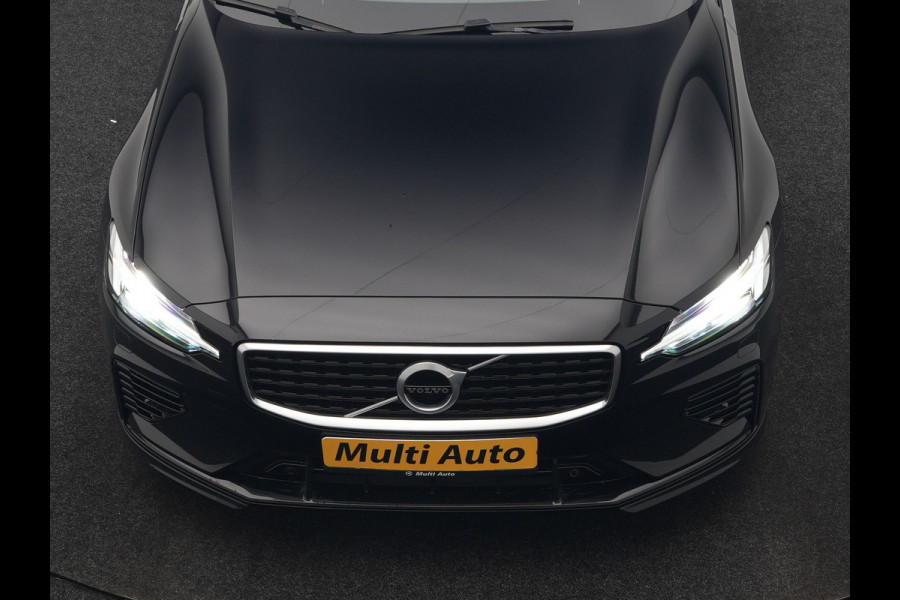 Volvo V60 T8 Twin Engine AWD R-Design PHEV 390pk Dealer O.H. | Trekhaak Af Fabriek | Panodak | Head Up | Harman / Kardon | Camera | Lederen Sportstoelen Memory & Verwarmd | Apple Carplay | Stuur Verwarmd | Navigatie | DAB | Plug In Hybrid |