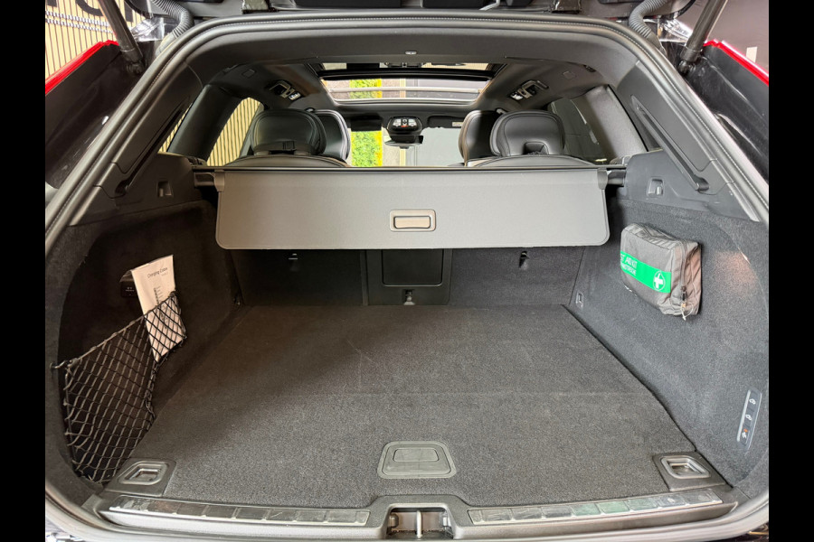 Volvo XC60 2.0 T8 Plug-in-hybrid AWD BLACK EDITION PANO|BOWERS&WILKINS|HuD|360CAM|KEYLESS|MEMORY|LUCHTVERING|FABRIEKSGARANTIE|2025