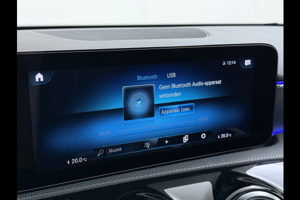 Mercedes-Benz A-Klasse 200 Luxury 164pk // Panoramadak // Carplay // Sfeerverlichting // MultiBeam LED // Keyless Entry // Camera // Advanced Audio