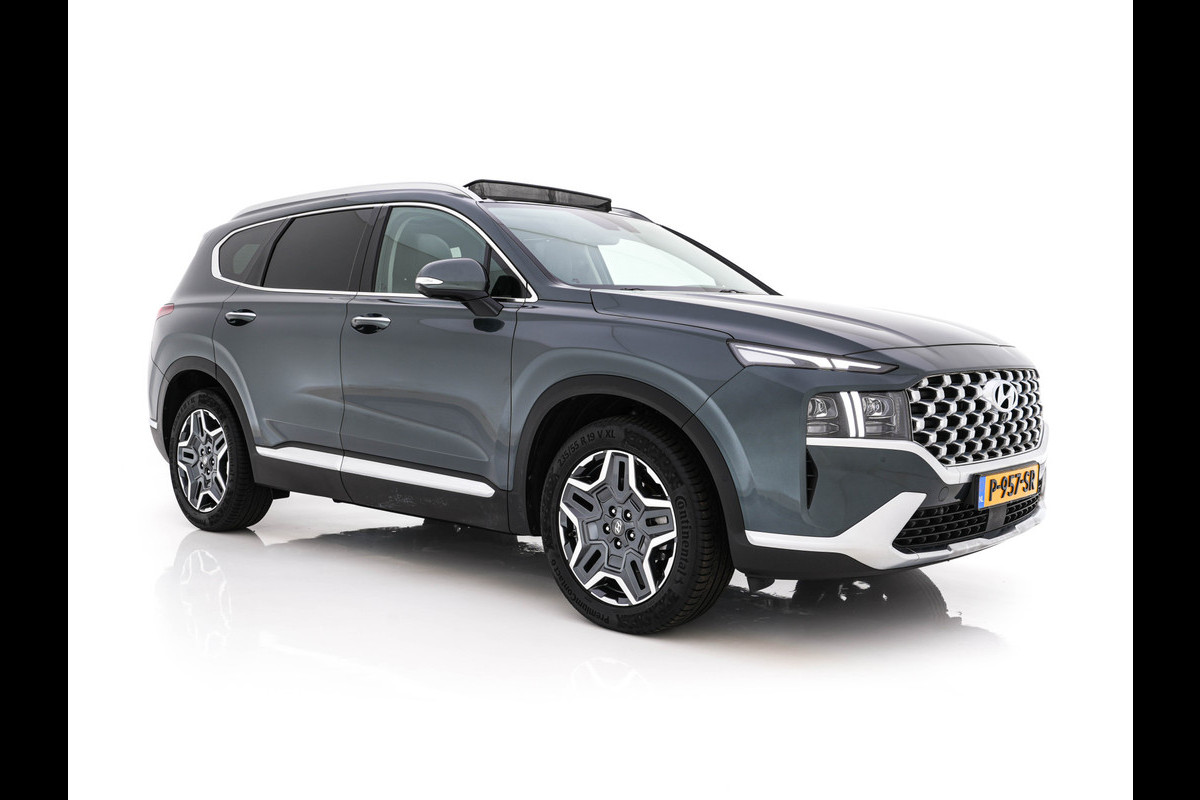 Hyundai Santa Fe 1.6 T-GDI HEV Premium Sky (Face-lift) (INCL-BTW) *PANO | LEATHER | FULL-LED | ADAPTIVE-CRUISE | BLINDSPOT | MEMORY-PACK | DIGI-COCKPIT | SHIFTPADDLES | PRIVACYGLASS | NAVI-FULLMAP | HEAD-UP |19''ALU*