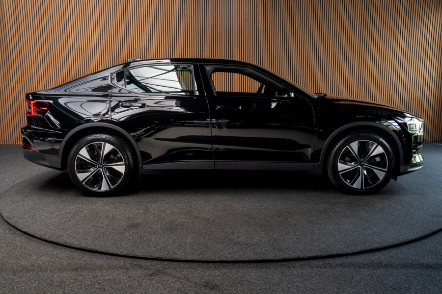 Polestar 2 Long Range Single Motor 78 kWh Panodak 360 Harman K.  ACC Alcantara Stuurverwarming Warmtepomp Memory seat Stoelverwarming voor & achter LM velgen
