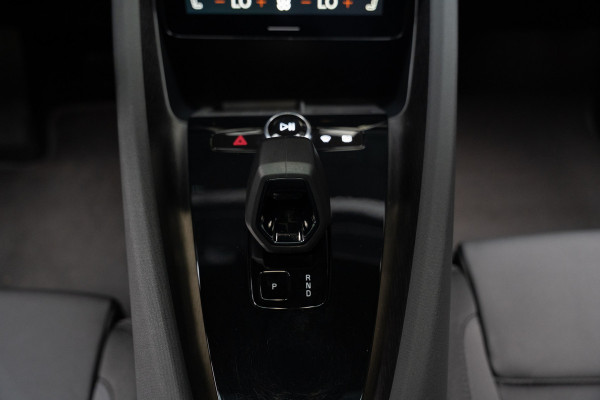 Polestar 2 Long Range Single Motor 78 kWh Panodak 360 Harman K.  ACC Alcantara Stuurverwarming Warmtepomp Memory seat Stoelverwarming voor & achter LM velgen
