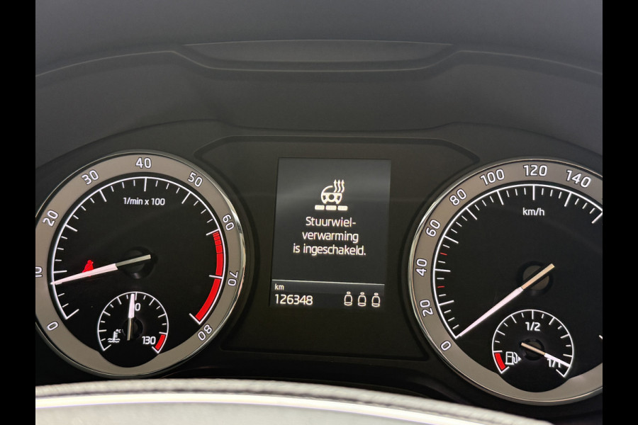 Škoda Karoq 1.5 TSI ACT Business Edition Plus | Panoramadak | Camera | Adaptive cruise | Stoelverwarming | Full LED | NL auto | Dealer onderhouden