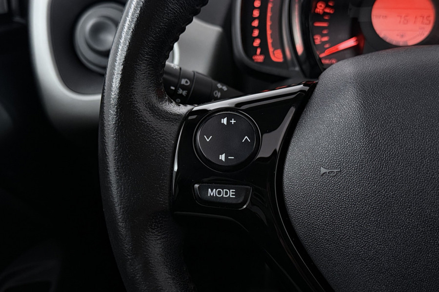 Peugeot 108 1.2 Puretech GT-Line Cabrio (CRUISE, CARPLAY NAVIGATIE, LED, LM VELGEN)