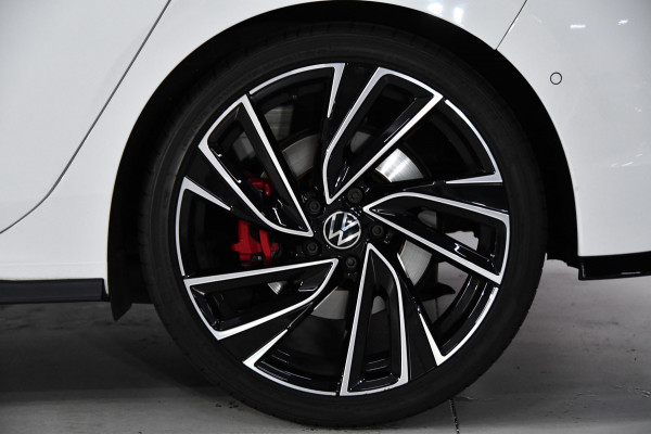 Volkswagen Golf 2.0 TSI GTI*Pano*H&K*Blindspot*Keyless