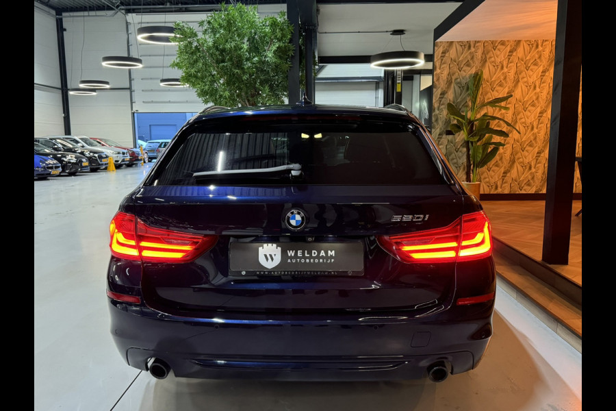 BMW 5 Serie Touring 520i Sport Line M | Pano | Memory Stoelen | Stoelventilatie | Camera | Elek Achterklep | Dealer onderhouden