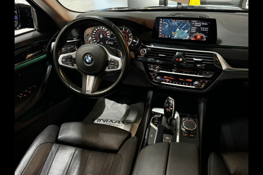 BMW 5 Serie Touring 520i Sport Line M | Pano | Memory Stoelen | Stoelventilatie | Camera | Elek Achterklep | Dealer onderhouden