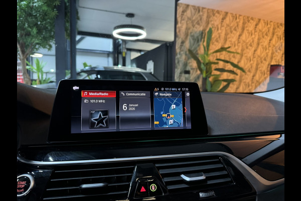 BMW 5 Serie Touring 520i Sport Line M | Pano | Memory Stoelen | Stoelventilatie | Camera | Elek Achterklep | Dealer onderhouden