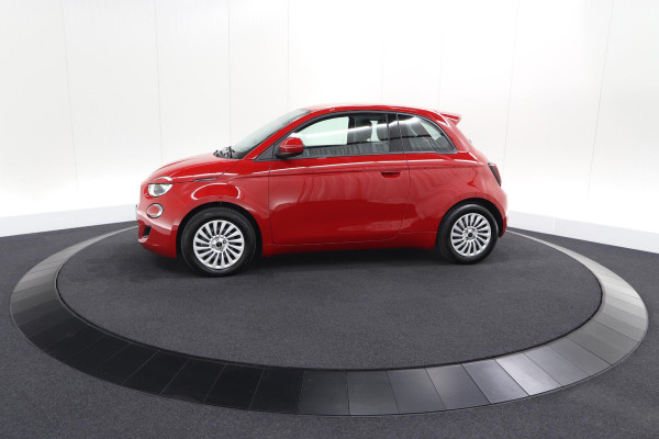 Fiat 500 Urban 42 kWh | SOH 97,9% | 3 Fase | Camera | Apple Carplay | Keyless start