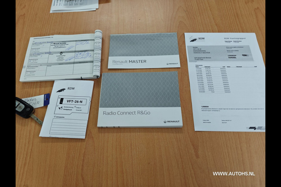 Renault Master T35 2.3 dCi 135 L2H2 , Euro 6 , 1e Eig. Airco cruise , Apk mei 2027 , super Km , pracht bus.