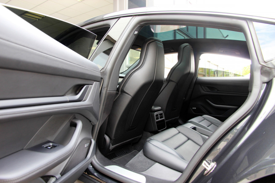 Porsche Taycan 4S Performance 84 kWh | Orig. NL | Pano | Sport Chrono | 360 | ACC | Warmtepomp