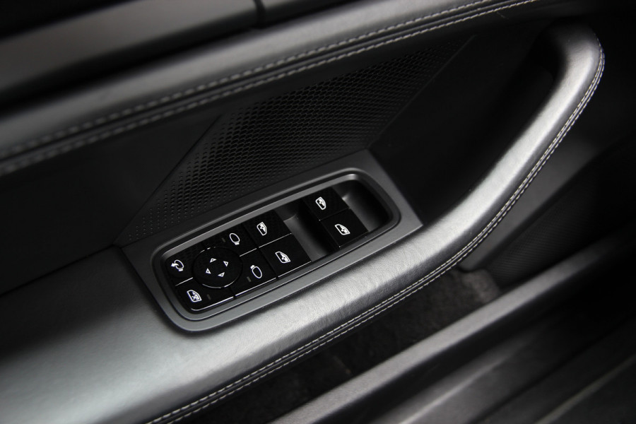 Porsche Taycan 4S Performance 84 kWh | Orig. NL | Pano | Sport Chrono | 360 | ACC | Warmtepomp