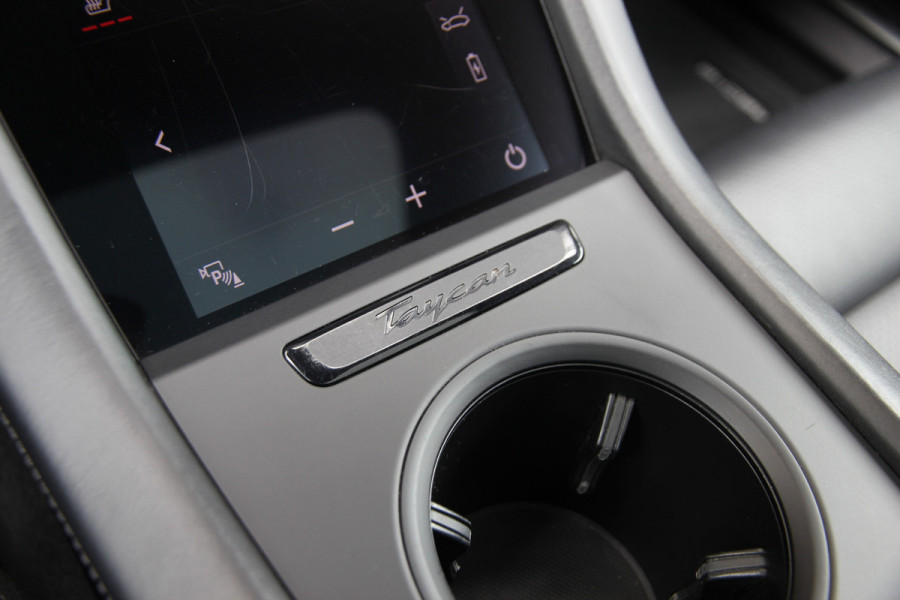 Porsche Taycan 4S Performance 84 kWh | Orig. NL | Pano | Sport Chrono | 360 | ACC | Warmtepomp