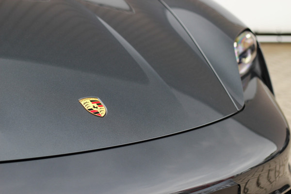 Porsche Taycan 4S Performance 84 kWh | Orig. NL | Pano | Sport Chrono | 360 | ACC | Warmtepomp