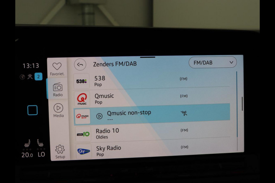 Volkswagen Golf 1.5 TSI Style | Panoramadak | Stoelverwarming | Head-Up | Trekhaak | Camera | Massage | Carplay | Navigatie | Adaptive cruise | Harman/Kardon | Sfeerverlichting | Keyless | Park Assist | Getint glas