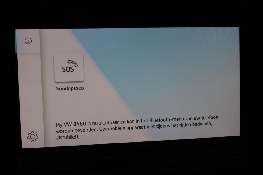 Volkswagen Golf 1.5 TSI Style | Panoramadak | Stoelverwarming | Head-Up | Trekhaak | Camera | Massage | Carplay | Navigatie | Adaptive cruise | Harman/Kardon | Sfeerverlichting | Keyless | Park Assist | Getint glas