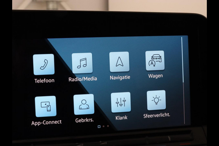 Volkswagen Golf 1.5 TSI Style | Panoramadak | Stoelverwarming | Head-Up | Trekhaak | Camera | Massage | Carplay | Navigatie | Adaptive cruise | Harman/Kardon | Sfeerverlichting | Keyless | Park Assist | Getint glas