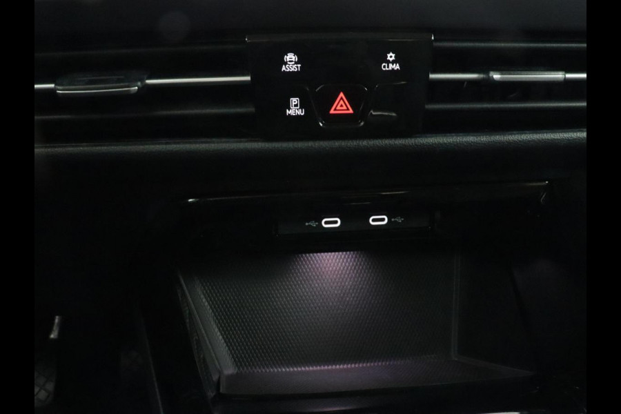 Volkswagen Golf 1.5 TSI Style | Panoramadak | Stoelverwarming | Head-Up | Trekhaak | Camera | Massage | Carplay | Navigatie | Adaptive cruise | Harman/Kardon | Sfeerverlichting | Keyless | Park Assist | Getint glas