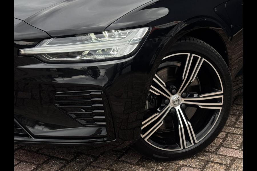 Volvo V60 2.0 T6 Plug-in hybrid AWD Ultimate Dark Long Range | Trekhaak | 100% SOH | Leder + Memory | Winter Pack