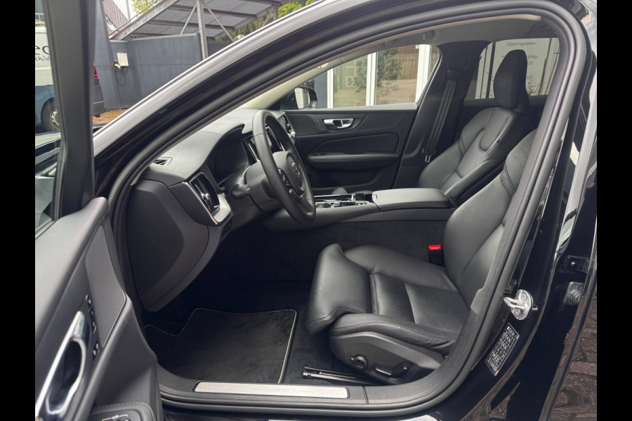 Volvo V60 2.0 T6 Plug-in hybrid AWD Ultimate Dark Long Range | Trekhaak | 100% SOH | Leder + Memory | Winter Pack