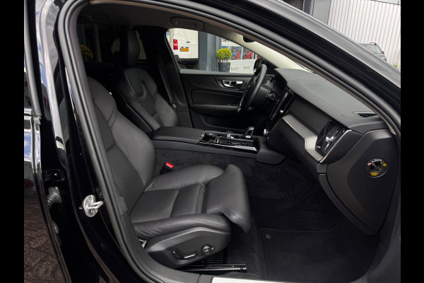 Volvo V60 2.0 T6 Plug-in hybrid AWD Ultimate Dark Long Range | Trekhaak | 100% SOH | Leder + Memory | Winter Pack