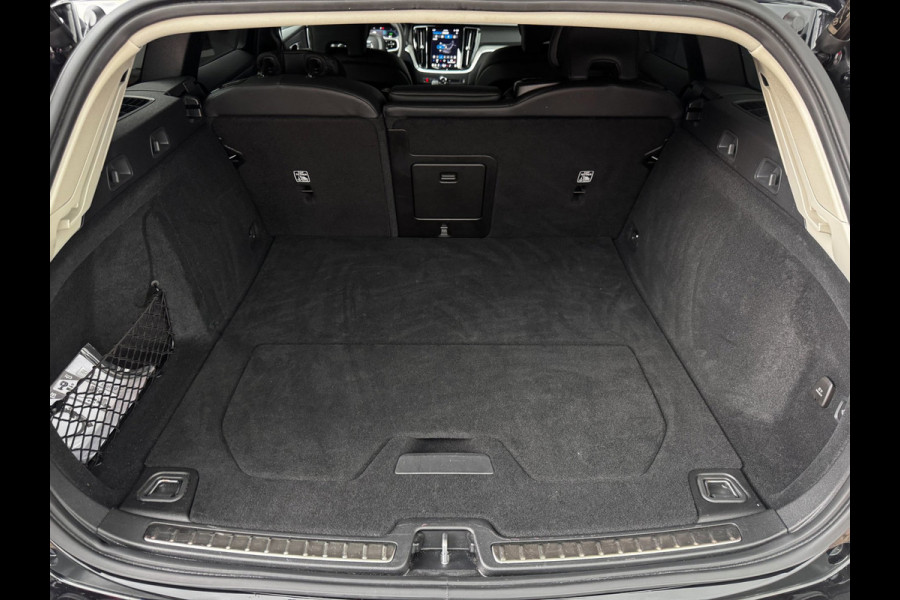 Volvo V60 2.0 T6 Plug-in hybrid AWD Ultimate Dark Long Range | Trekhaak | 100% SOH | Leder + Memory | Winter Pack