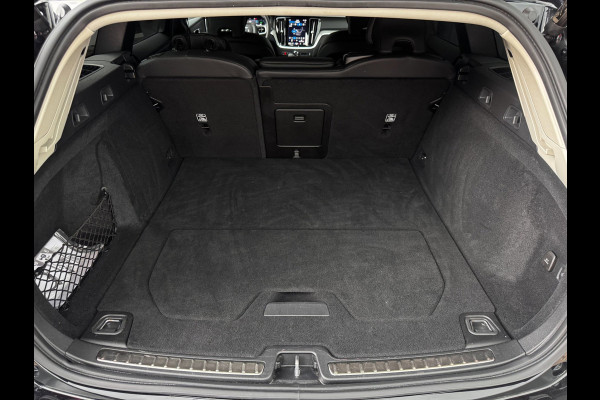 Volvo V60 2.0 T6 Plug-in hybrid AWD Ultimate Dark Long Range | Trekhaak | 100% SOH | Leder + Memory | Winter Pack