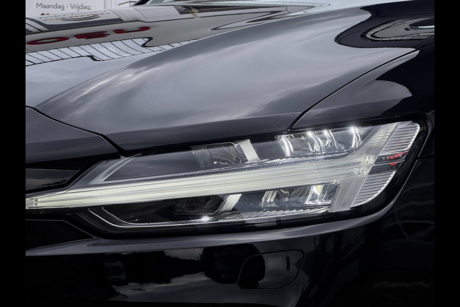 Volvo V60 2.0 T6 Plug-in hybrid AWD Ultimate Dark Long Range | Trekhaak | 100% SOH | Leder + Memory | Winter Pack
