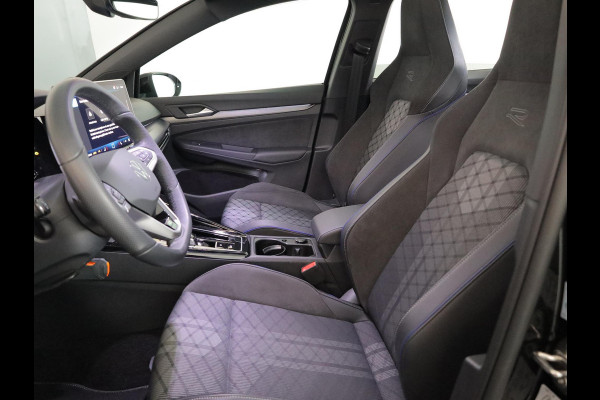 Volkswagen Golf variant R-Line-Edition 1.5 eTSI 85 kW 116 pk Automaat (DSG) | Verlengde garantie | Navigatie | Panoramadak | Parkeersensoren | Rondomzicht camera | Black Style pakket | R-Line |