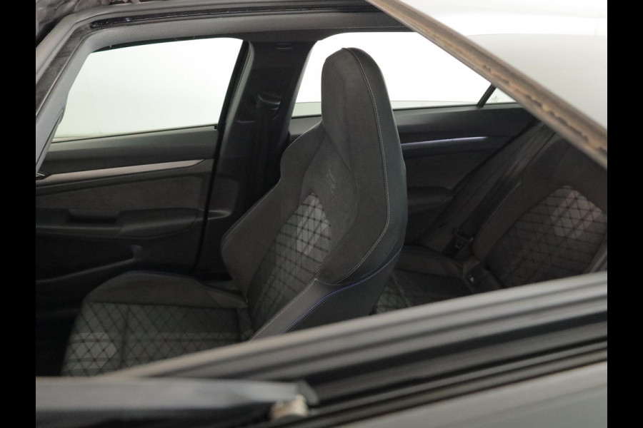 Volkswagen Golf variant R-Line-Edition 1.5 eTSI 85 kW 116 pk Automaat (DSG) | Verlengde garantie | Navigatie | Panoramadak | Parkeersensoren | Rondomzicht camera | Black Style pakket | R-Line |