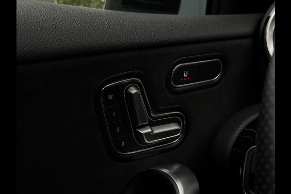 Mercedes-Benz A-Klasse 250 4MATIC AMG Line FULL PANO NAVI WIDESCREEN