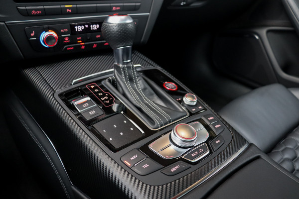 Audi RS6 Performance 4.0 V8 Quattro 605pk **Keramisch/HUD/Pano.dak/ACC/360/BOSE**