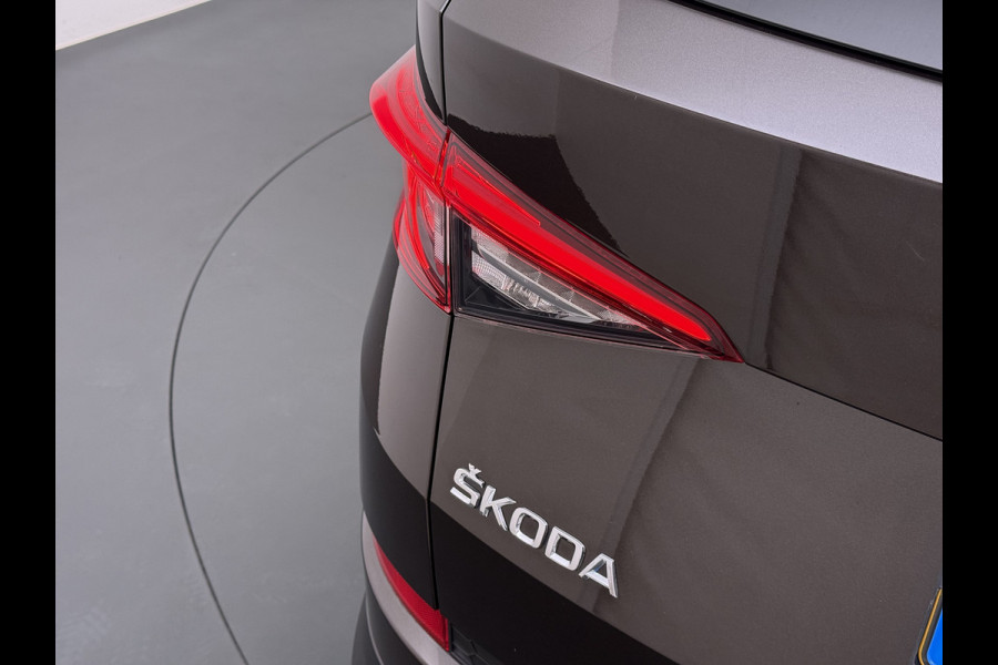 Škoda Kodiaq 1.5 TSI Automaat Style Business Navi 3-Zone Ecc Adap.Cruise 360°Camera Elek.Stoel+Memory Apple Carplay Android Auto Pdc Stoelverwarming Elek.Achterklep Led Lmv Isofix P-Assist Regen-Lichtsensor Dealeronderhouden 1e Eigenaar Origineel Nederlandse Auto