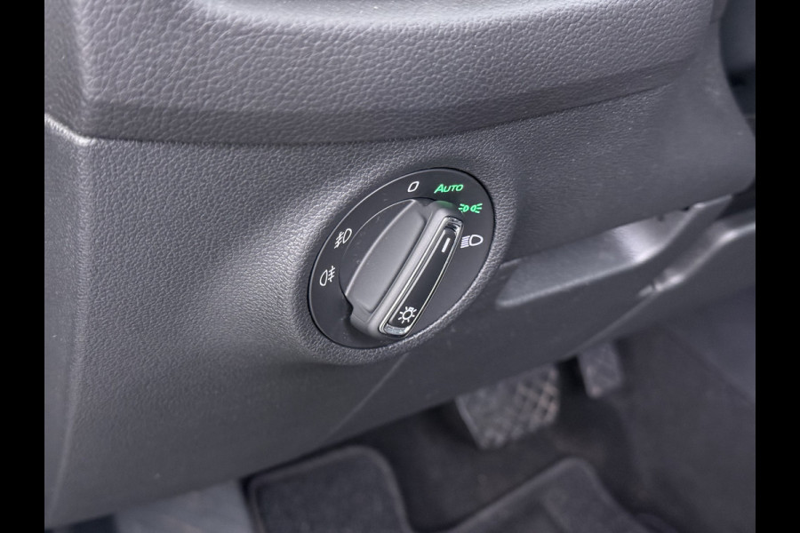 Škoda Kodiaq 1.5 TSI Automaat Style Business Navi 3-Zone Ecc Adap.Cruise 360°Camera Elek.Stoel+Memory Apple Carplay Android Auto Pdc Stoelverwarming Elek.Achterklep Led Lmv Isofix P-Assist Regen-Lichtsensor Dealeronderhouden 1e Eigenaar Origineel Nederlandse Auto
