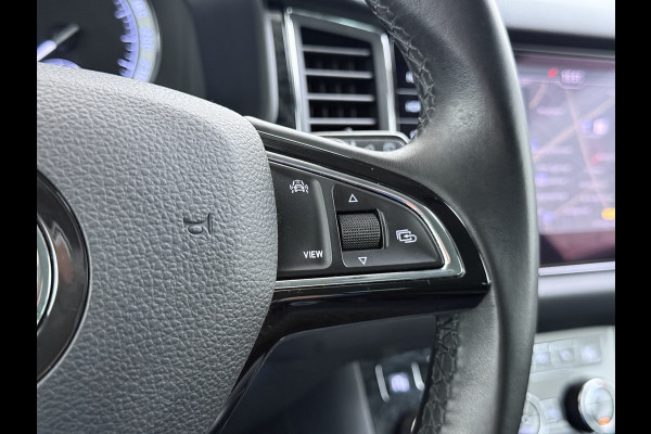 Škoda Kodiaq 1.5 TSI Automaat Style Business Navi 3-Zone Ecc Adap.Cruise 360°Camera Elek.Stoel+Memory Apple Carplay Android Auto Pdc Stoelverwarming Elek.Achterklep Led Lmv Isofix P-Assist Regen-Lichtsensor Dealeronderhouden 1e Eigenaar Origineel Nederlandse Auto