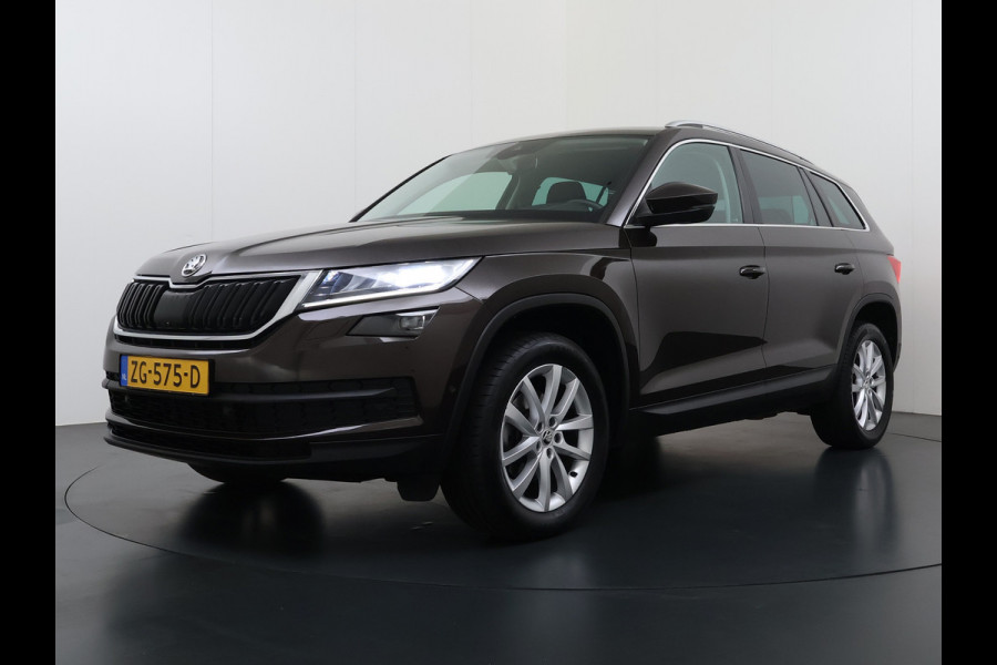 Škoda Kodiaq 1.5 TSI Automaat Style Business Navi 3-Zone Ecc Adap.Cruise 360°Camera Elek.Stoel+Memory Apple Carplay Android Auto Pdc Stoelverwarming Elek.Achterklep Led Lmv Isofix P-Assist Regen-Lichtsensor Dealeronderhouden 1e Eigenaar Origineel Nederlandse Auto