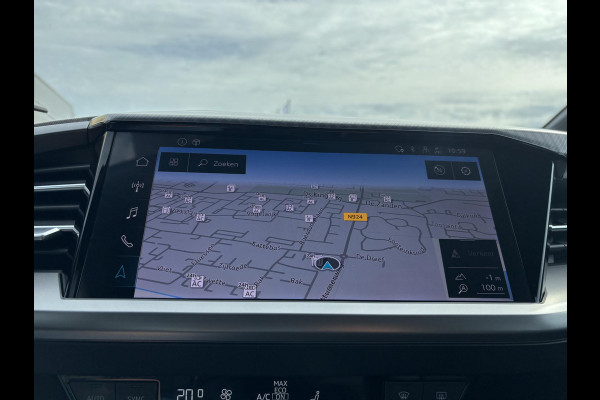 Audi Q4 e-tron 40 Advanced edition 77 kWh | Stoelverwarming | Elek. klep | SOH 96,7% |  Navigatie | Keyless entry | 20 Inch LMV |