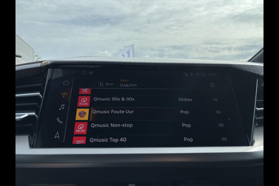Audi Q4 e-tron 40 Advanced edition 77 kWh | Stoelverwarming | Elek. klep | SOH 96,7% |  Navigatie | Keyless entry | 20 Inch LMV |