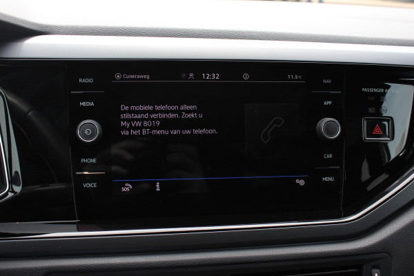 Volkswagen Taigo 1.5 TSI R-Line Business / Panoramadak / Camera / Keyless / Matrix LED / 18'' / Sfeerverlichting / CarPlay / Stoelverwarming / DAB / ACC