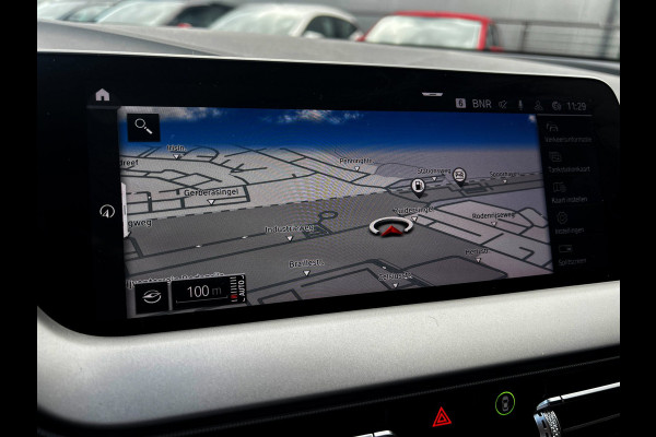 BMW 1-serie 118i Business Line Carplay wireless_PDC_19''LMV